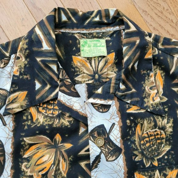 Vintage Hawaiian Aztec Tiki button up - Picture 2 of 9